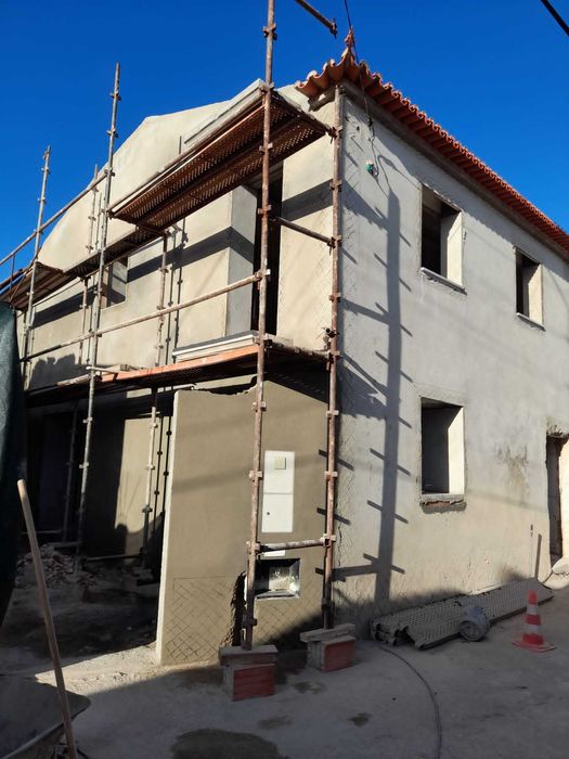 Restauro e rmodelações Obras, Isolamentos, Flutuante, pladur, pintura