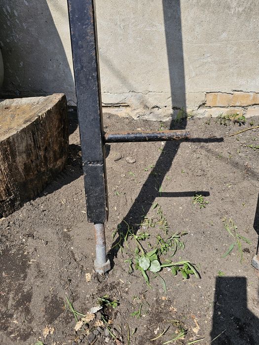 Stojaki pod sztangę regulowane, do ławeczki, przysiadu, podciagania