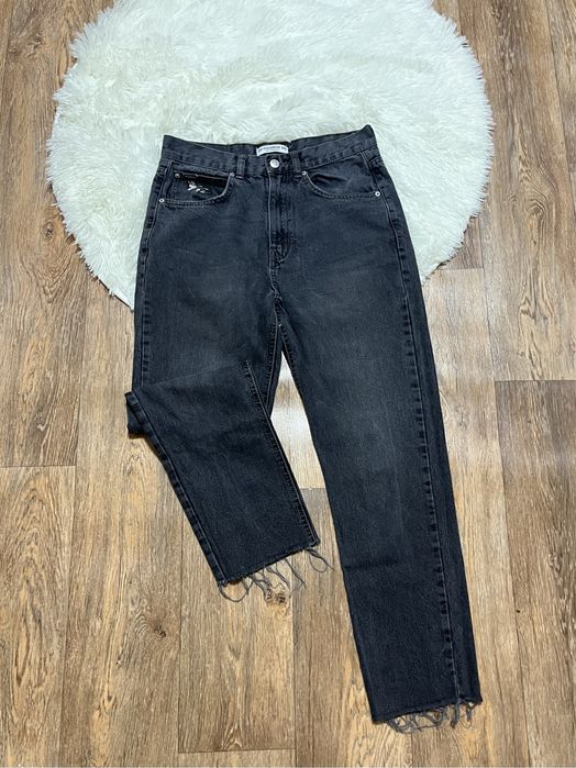 Жіночі джинси сірі pull and bear