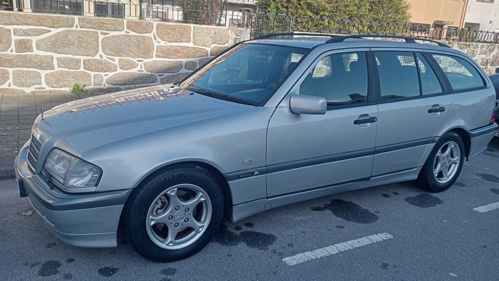 Carrinha Mercedes Benz 220 CDI Espirit