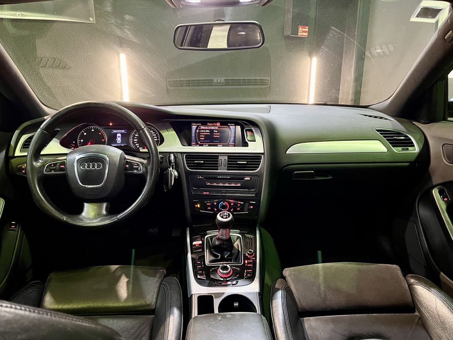 Audi A4 B8 2.0 TDI S-Line