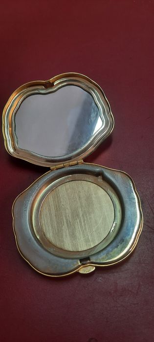 Caixa Estée Lauder pó de arroz