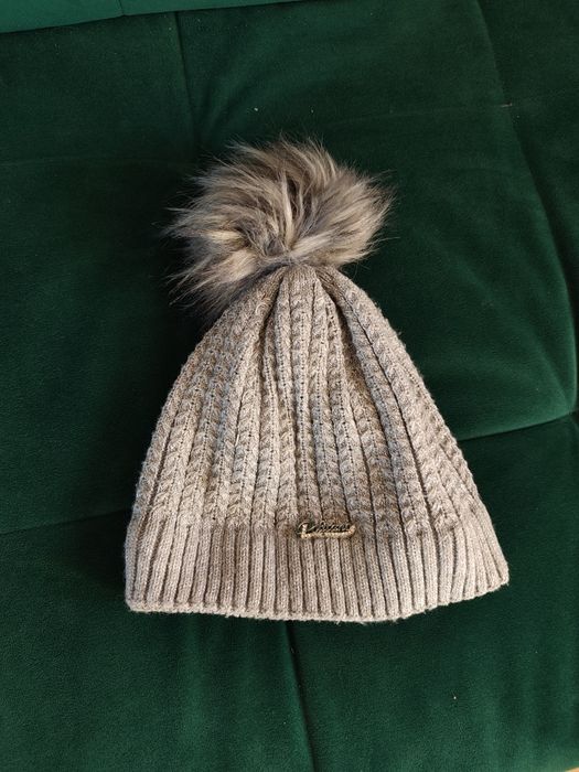 Czapka damska jak nowa