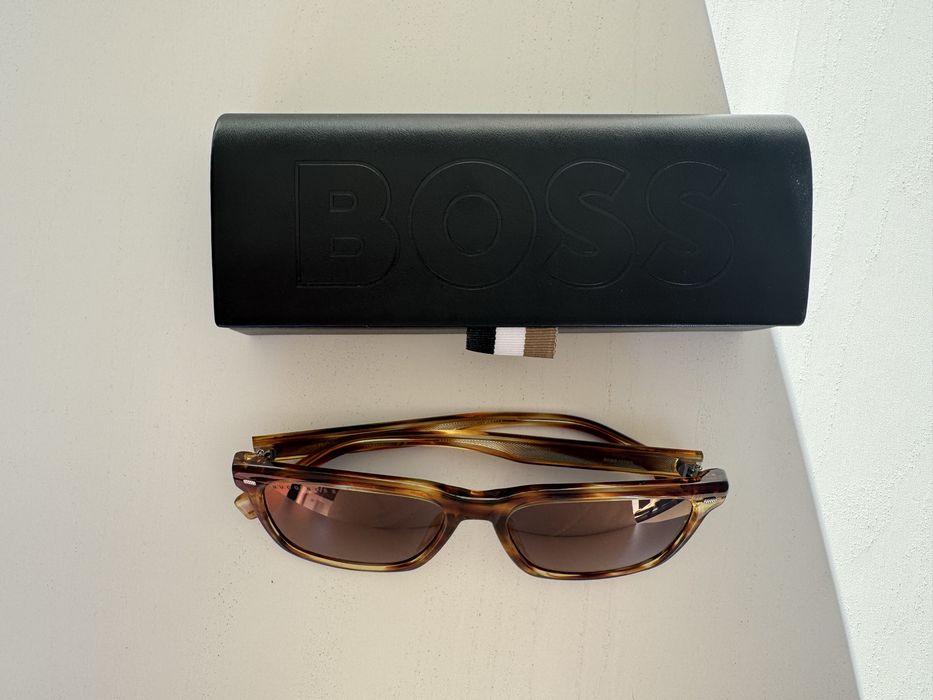 Oculos de sol Hugo Boss unisexo em castanho