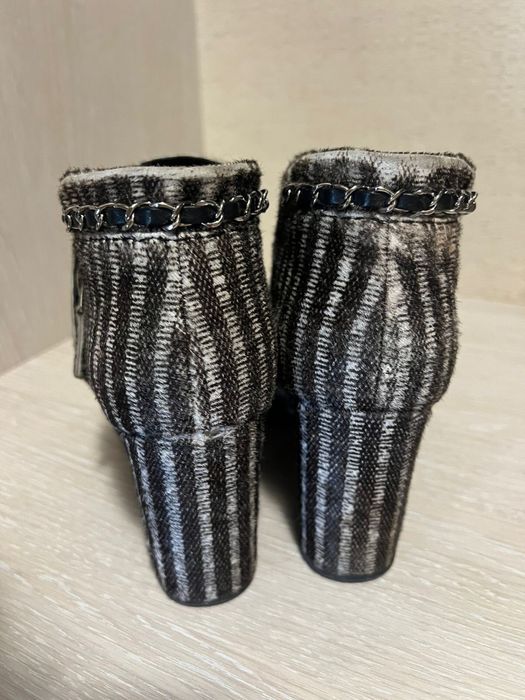 Черевики ботильйони Chanel. Оригінал