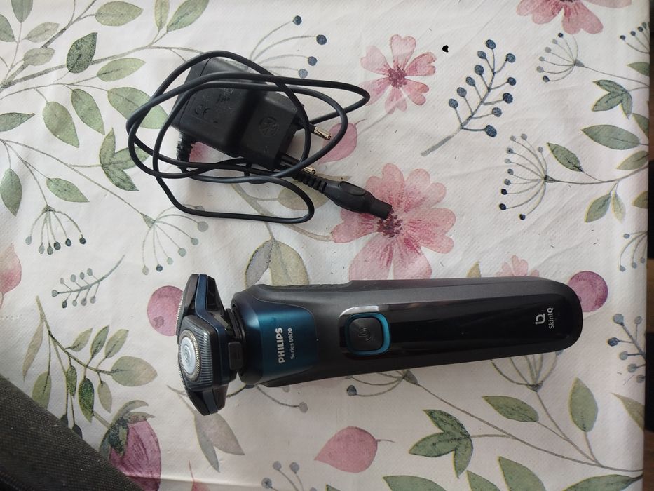 Golarka PHILIPS Seria 5000 Na mokro i sucho