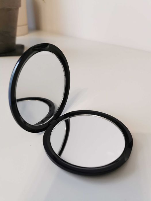 Lusterko Estee Lauder