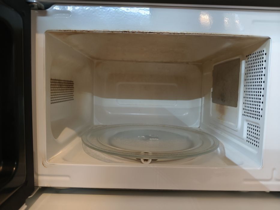 Micro-ondas KUNFT503215384345323521