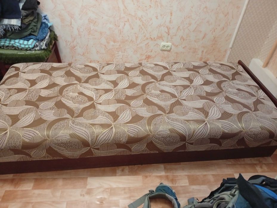 Кровать односпальная