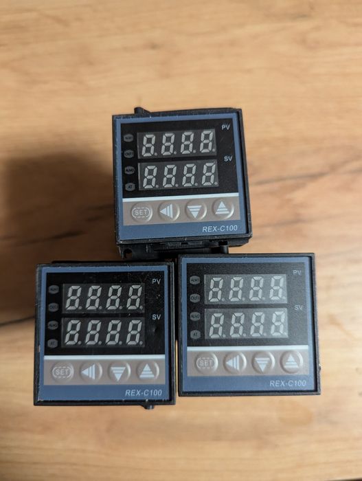 3x regulator rex-c100 FK07-V-AN