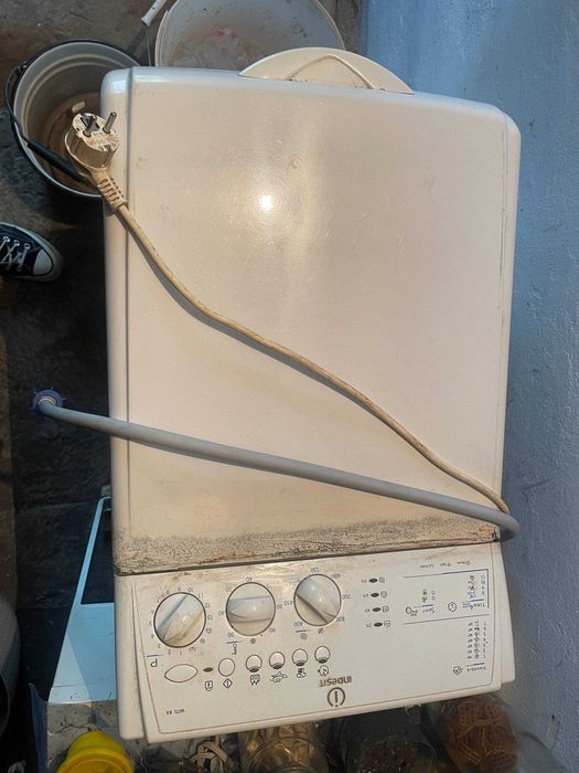Пральна машина Indesit WITL 86 робоча