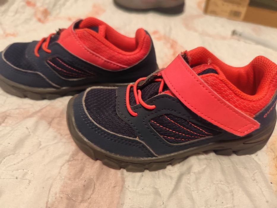 W bardzo dobrym stanie, półbuty Quechua w rozm 27. Decathlon