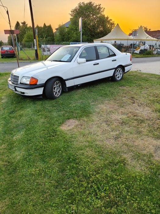 Mercedes Benz  C KLASA  220D