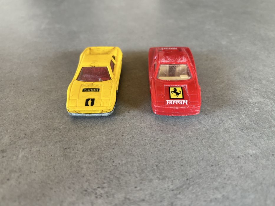 Resoraki Majorette Novacar 2X Ferrari 348 tb Testarossa