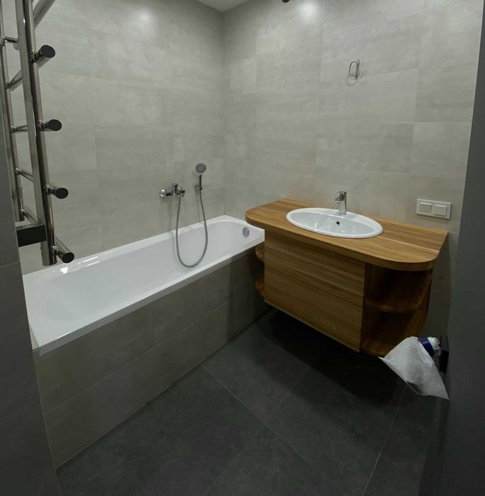 Продаж квартири, Брюховичі