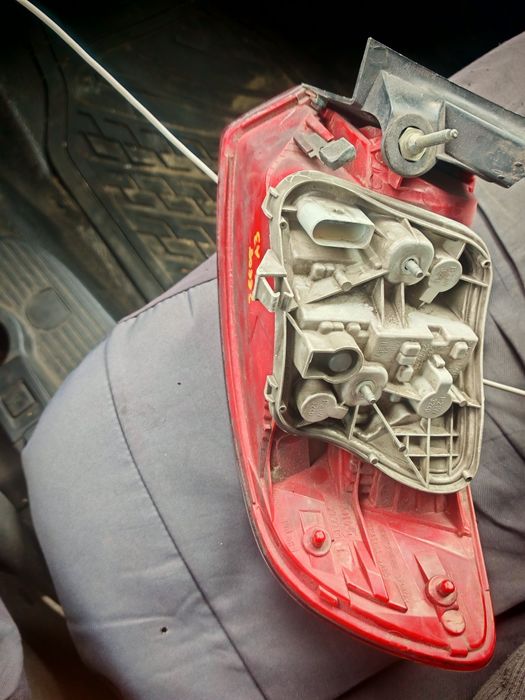 Vendo farol Esq traseira Audi A3