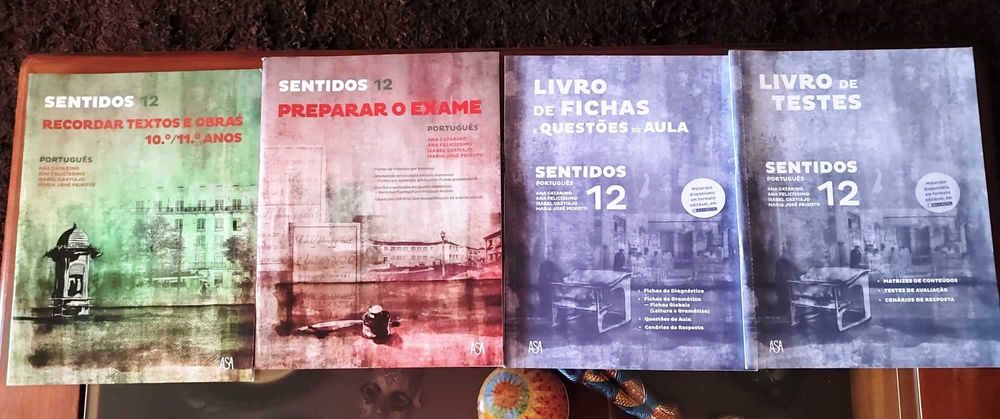 Manuais Escolares e Apoio escolar baratos, como novos.