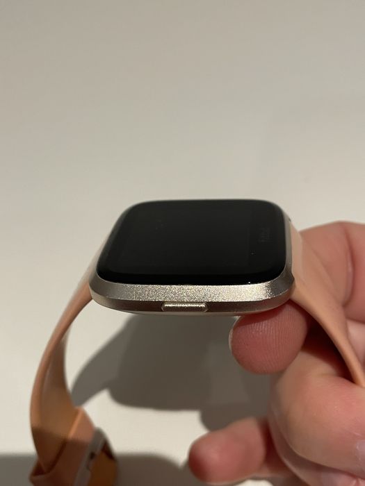 Relógio Fit Bit Versa - Rosa Gold