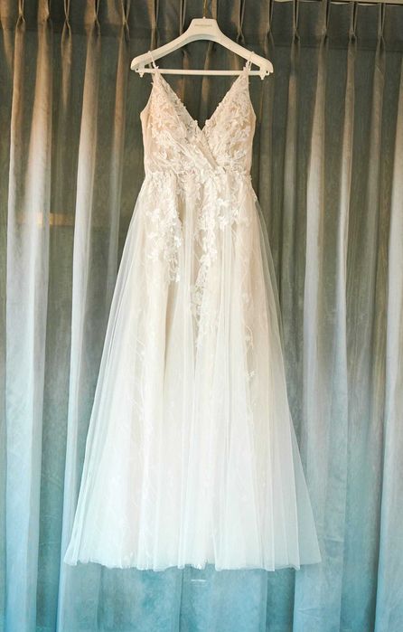 Suknia ślubna z długim trenem Pronovias Hyperion rozm M/38 na 165 cm