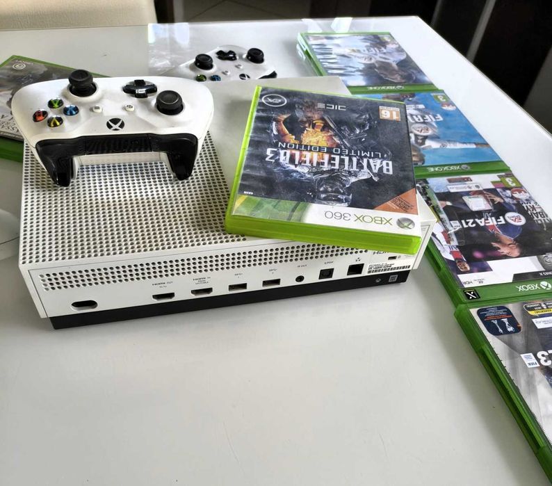 konsola XBOX One S - zestaw