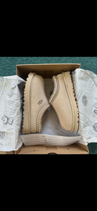 Buty kapcie wkładane UGG Tasman nowe z pudełkiem jasne beżowe