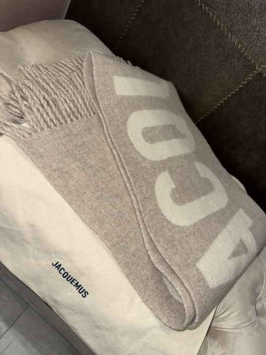 Оригінал! Шарф Jacquemus Logo, нюанс