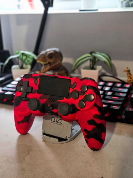 Wireless PC / PS4 Controllers64740404220034122