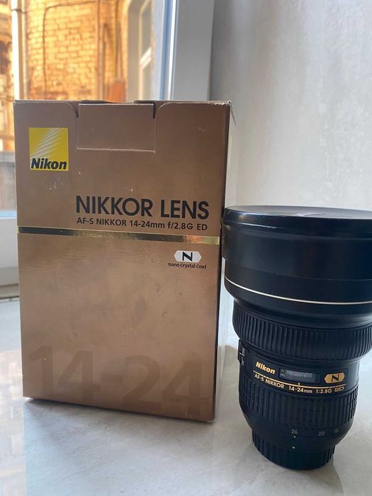 Nikon 14-24 mm, f/2.8