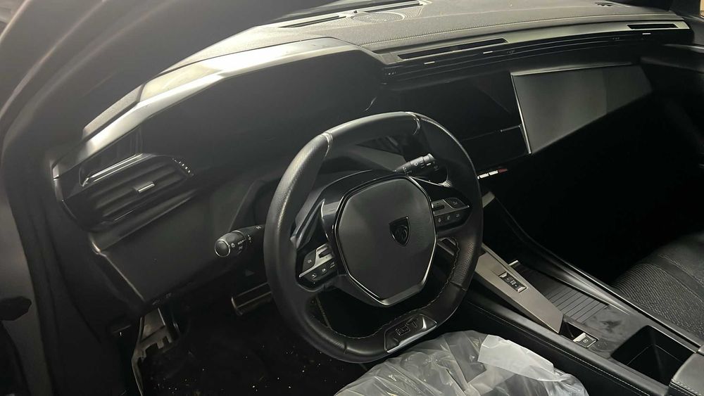 Peugeot 308 III 1.6 Plug-In Hybrid, 2024 - SALVADO - IVA Dedutível