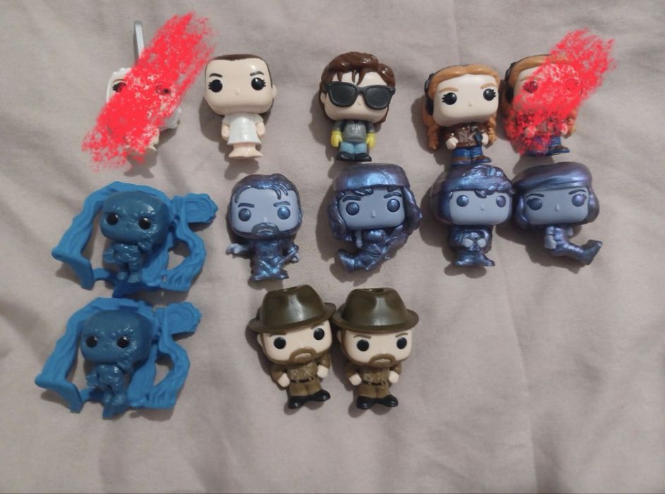 Stranger things figurki kinder Joy