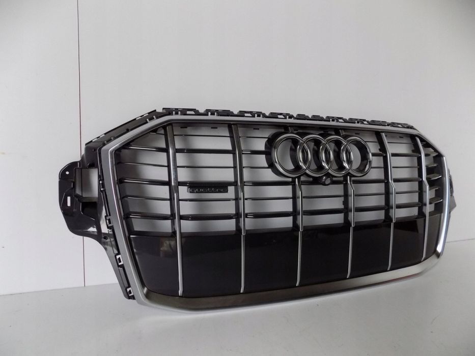 Audi Q7 4M grill / atrapa / kamera - 10526