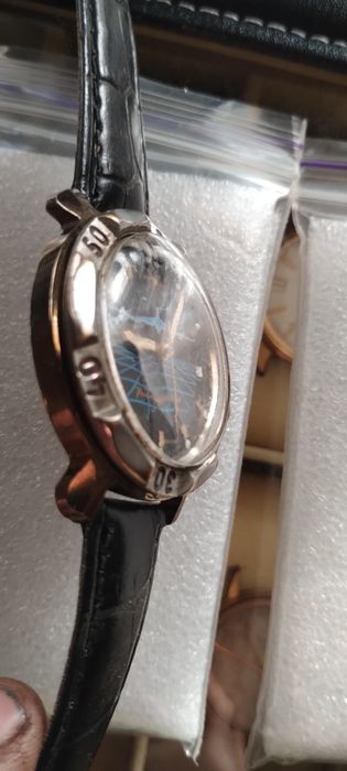 Продам часы Восток