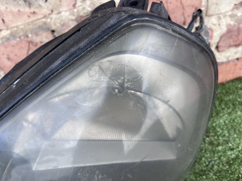 Фари передні Hyundai Tucson Хюндай Туксон 2004