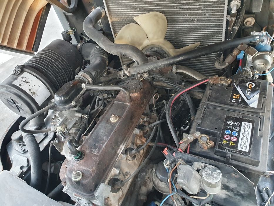 Wózek widłowy Toyota 6FGF25** FG20** 7FGF25** Triplex** Pompowane koła **