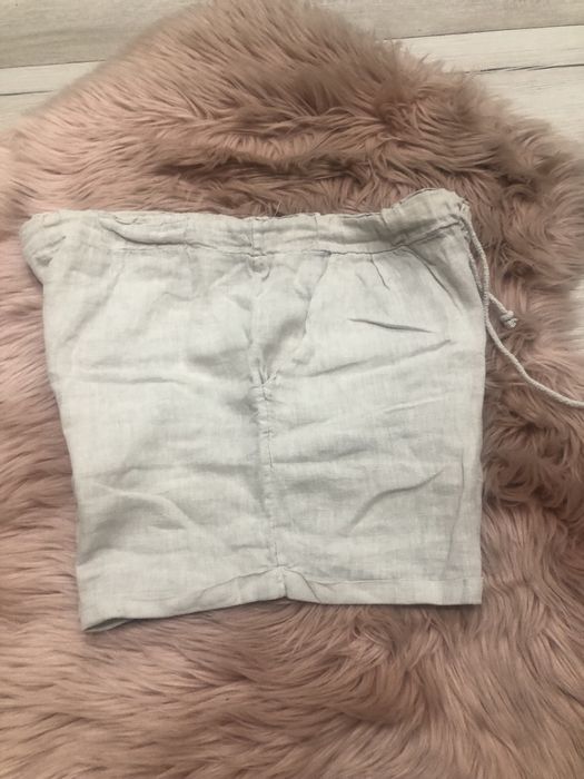 Krótkie szorty 100% len