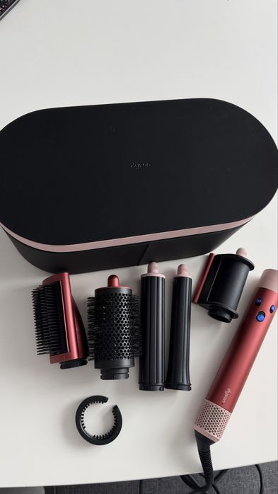 Оригинальный Dyson , полный комплект