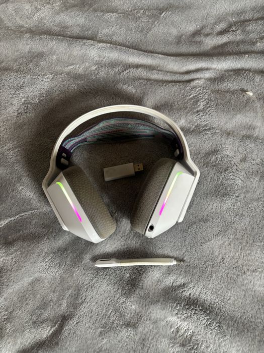 Наушники  logitech G733 Lightspeed WirelessRGB