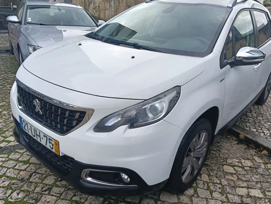 Peugeot 2008 1.2 PureTech Style