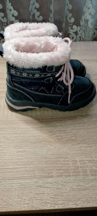 Зимні ботінки на дівчинку