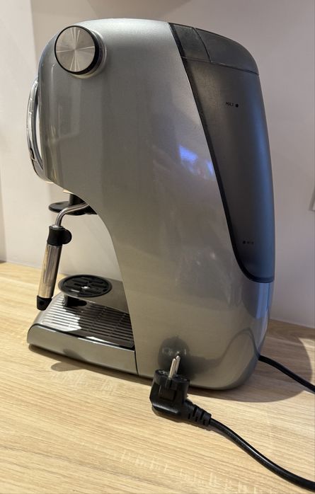 Ekspres do kawy Tchibo Cafissmo + 30 kapsułek gratis!