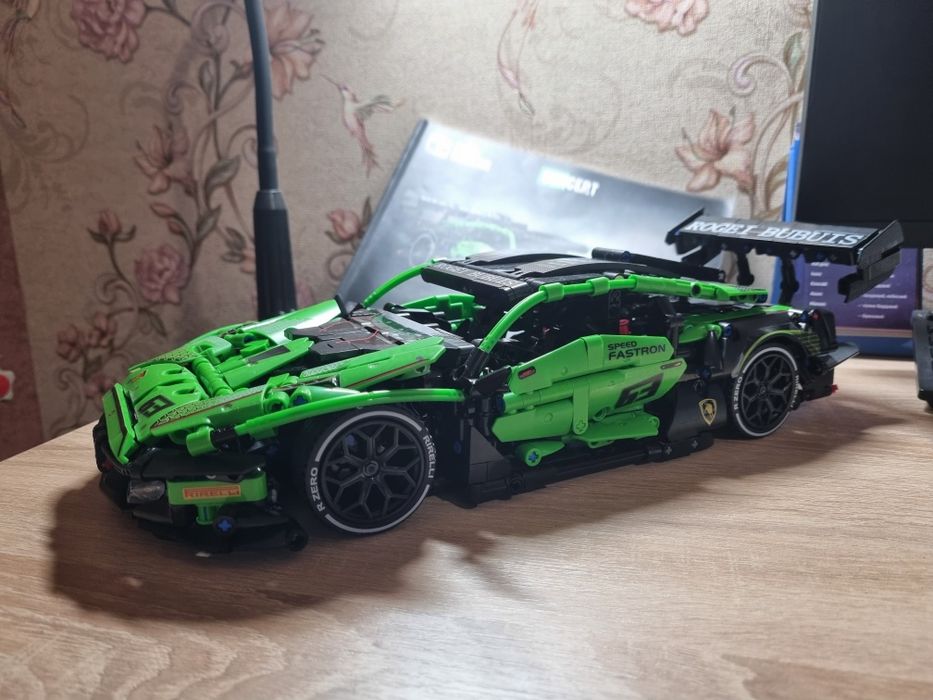 Конструктор Lamborghini Technic, 1644 деталі