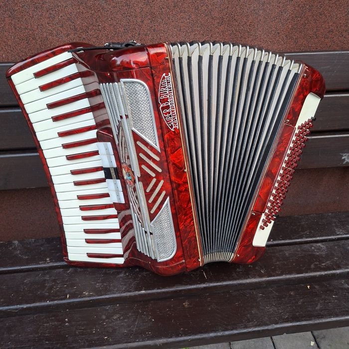 Sprzedam akordeon włoski 80 basów