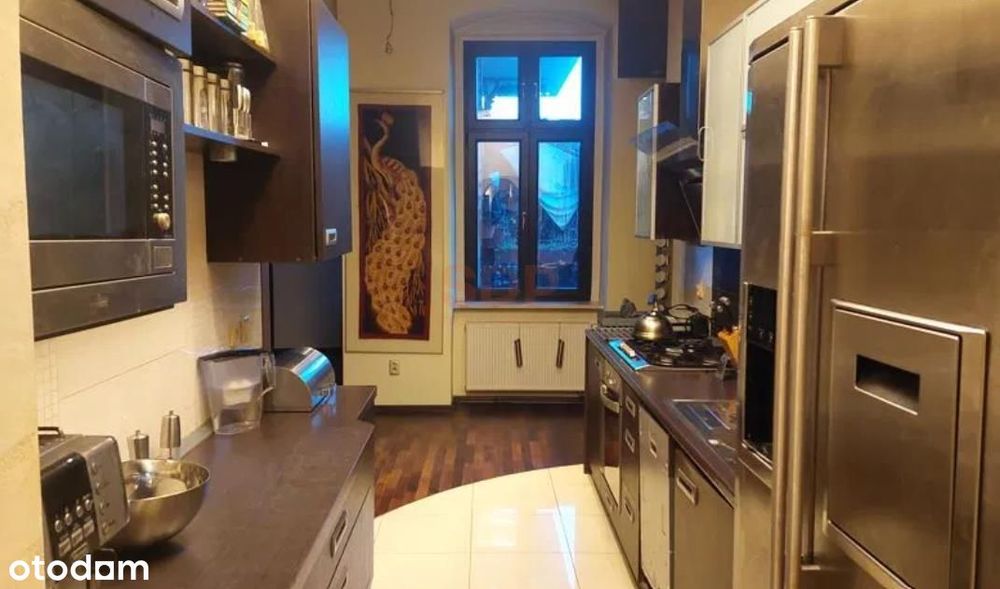 Kamienica | 120 m2| 4 pokoje | 1. piętro | balkon |
