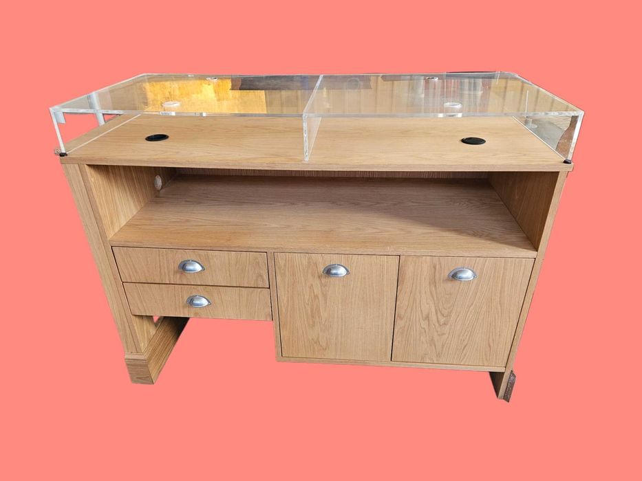 Balcão / Expositor para loja - Em madeira - Bom e