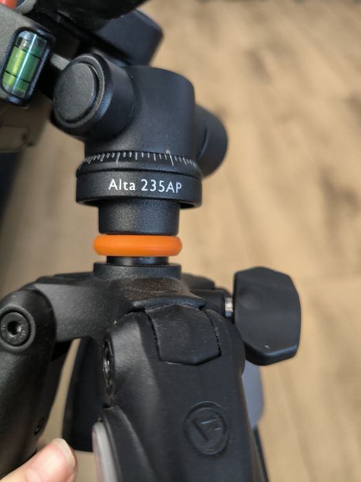 Statyw Vanguard Alta 235AP