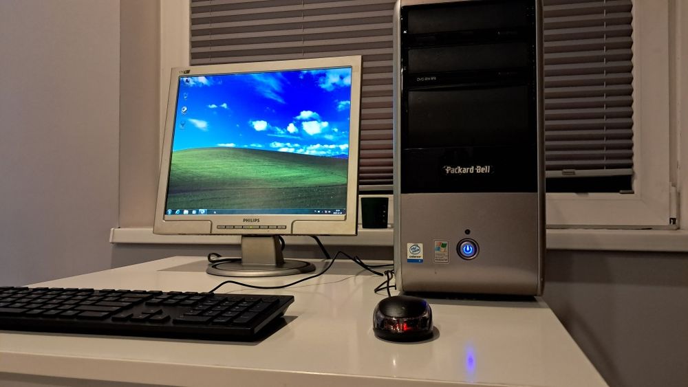 B.Mocny Zestaw RETRO do Gier 2x3.0Ghz/Ram-8GB/Grafika-1GB/Monitor 17'