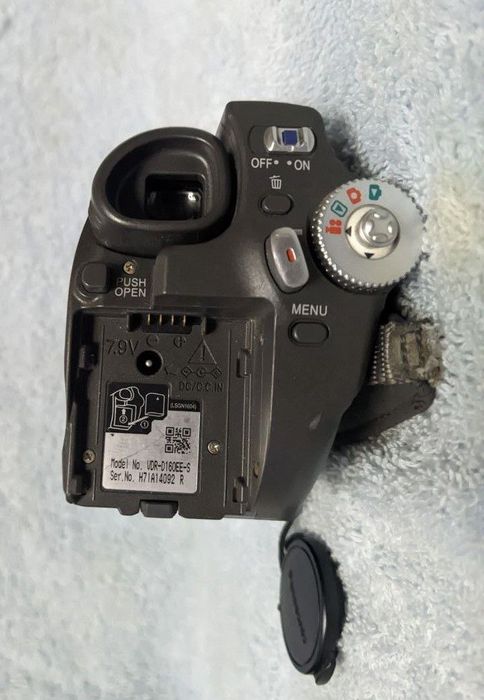 Видеокамера panasonic  VDR-D160 с 30× оптическим зумом