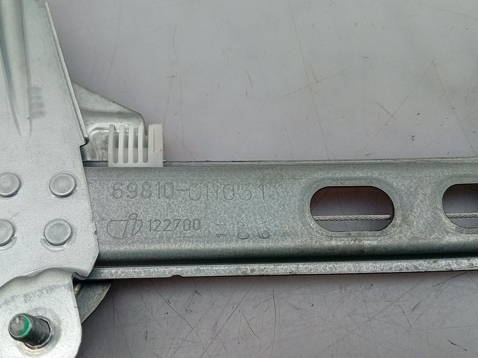 Elevador vidros frente direito TOYOTA Aygo (_B4_)