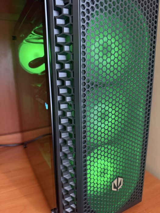 Rtx 3080 10gb / i7-11700k 8rdzenie 16 wątków / DDR4 16gb