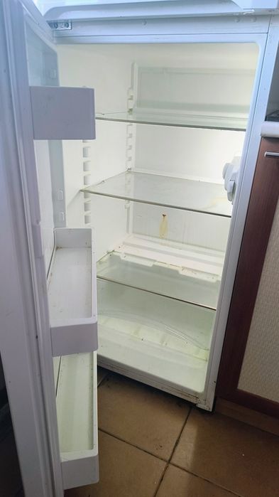 Холодильник Liebherr CT2531